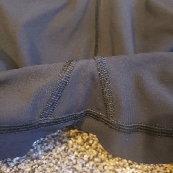 Lululemon leggings with mesh - Picture 11 of 11